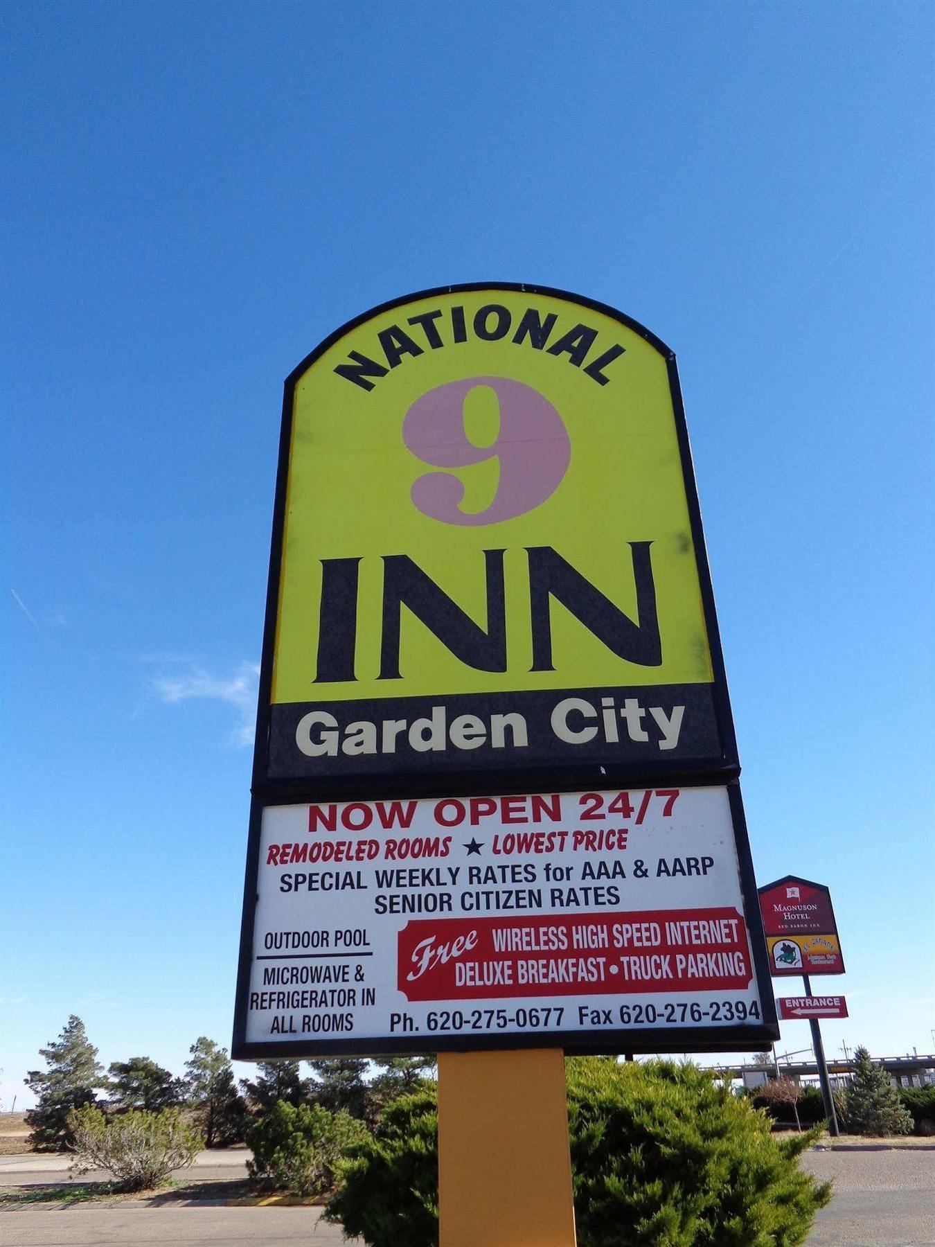 National 9 Inn Garden City Buitenkant foto